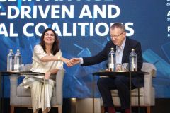 Sonia Singh, Tim Willasey-Wilsey